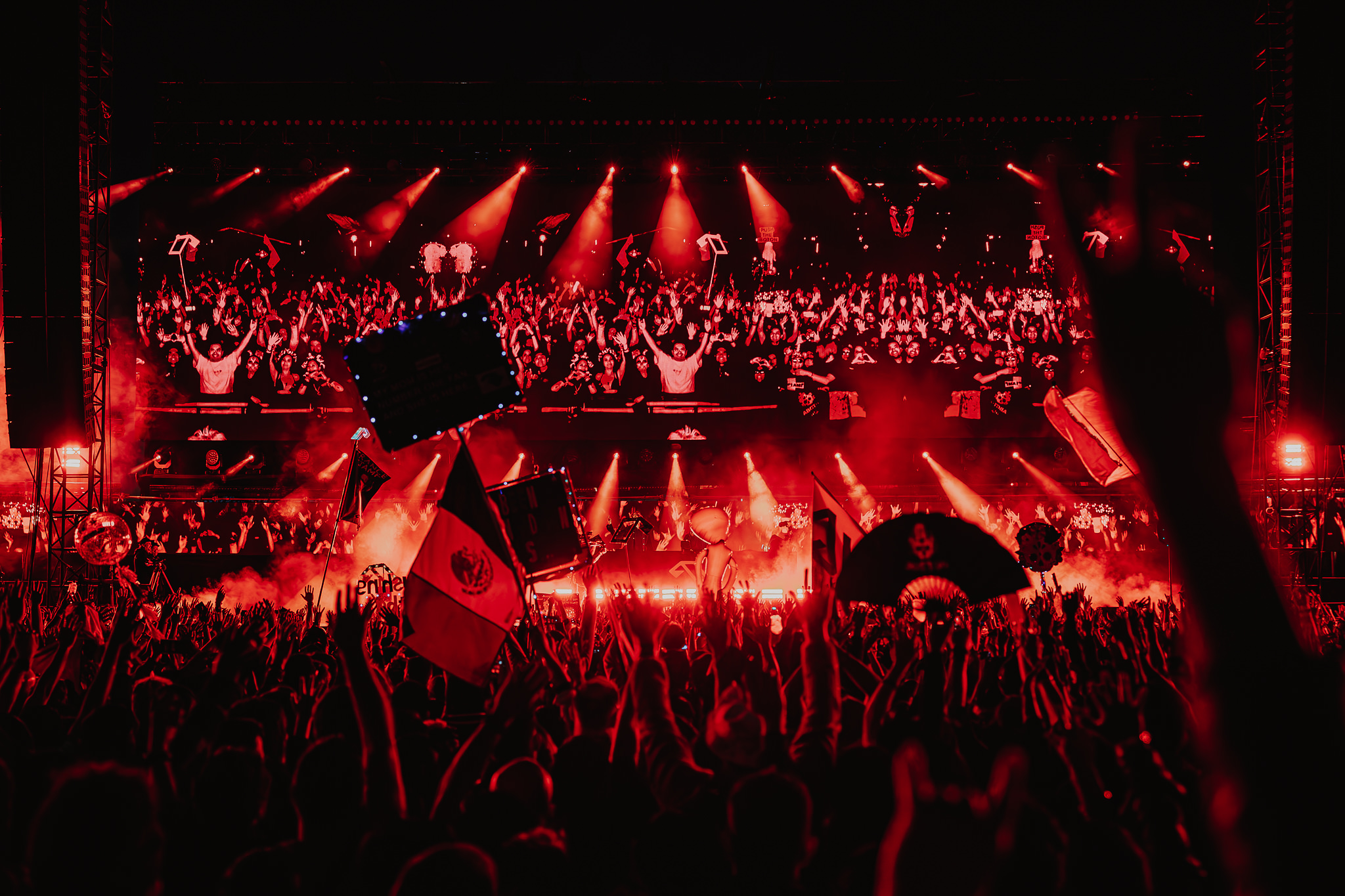 Discovery splash banner for Anjuna Discord Discord server